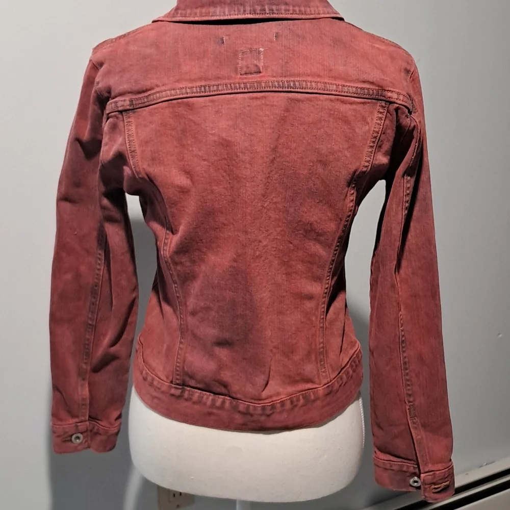 GAP Womans Jean Jacket.‎ Size Small. Pink with Blue.